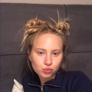 Meet your Posher, Eliza